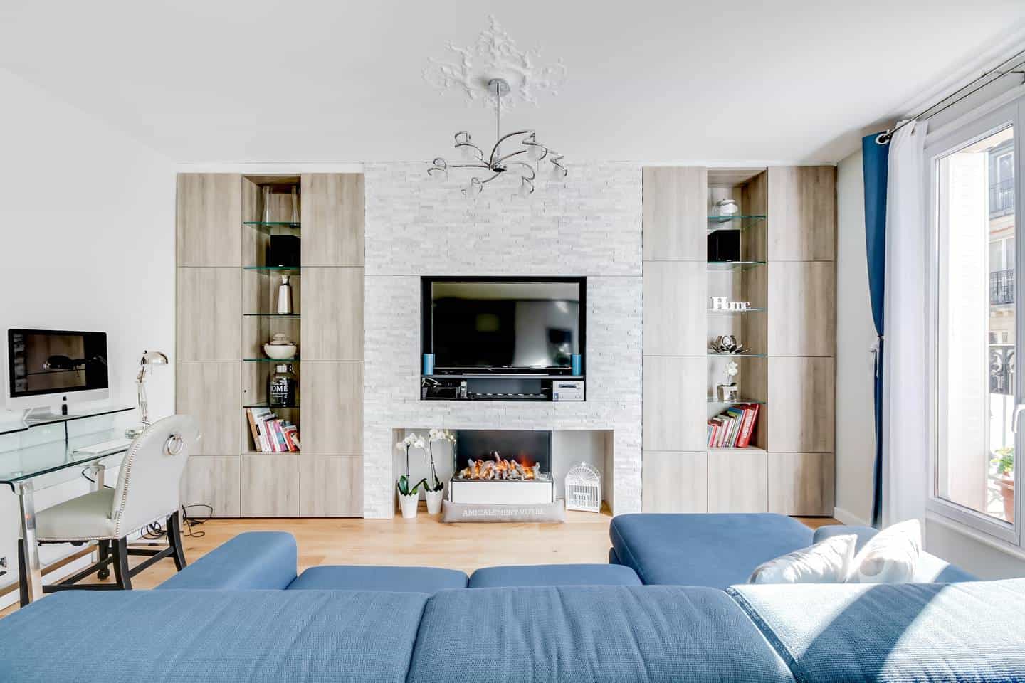 Wow! This Airbnb Paris listing near Arc De Triomphe is dreamy. You have to see the pictures!