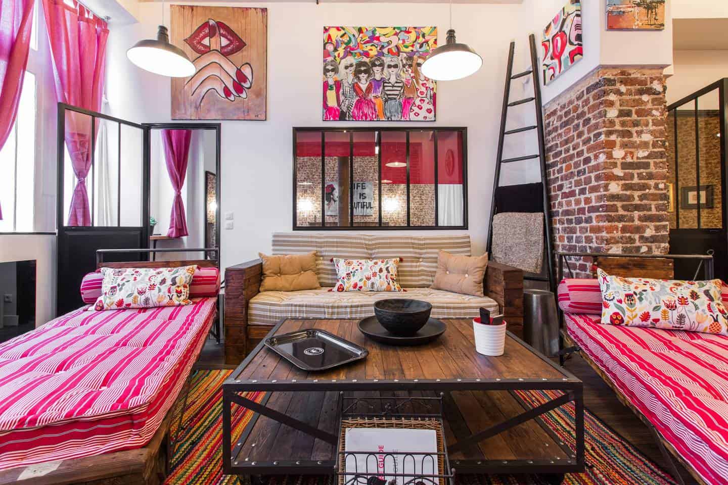 Wow! This Airbnb Paris listing near Montmartre is dreamy. You have to see the pictures!
