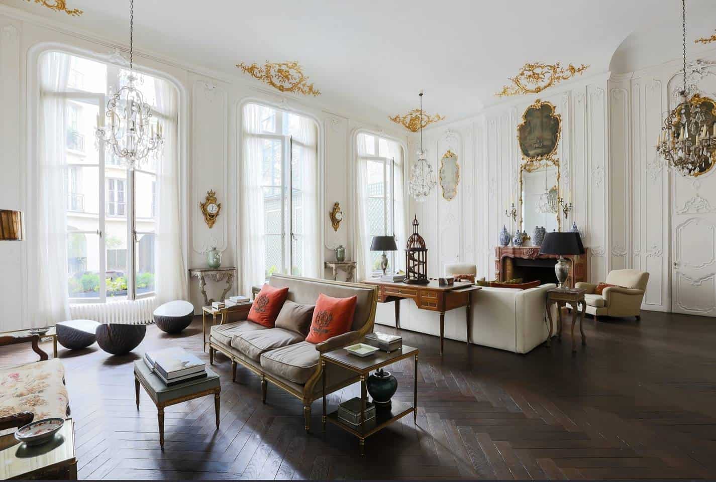 Wow! This Airbnb Paris listing near Musee d'Orsay is dreamy. You have to see the pictures!