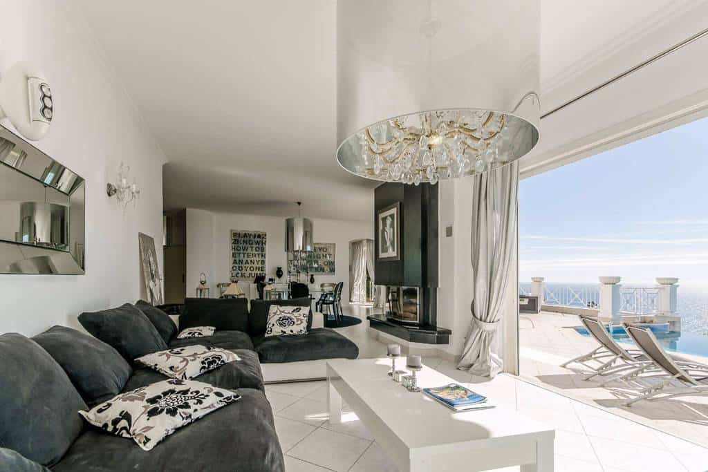 Wow! You have to see this DREAMY Monaco Airbnb. Gorgeous.