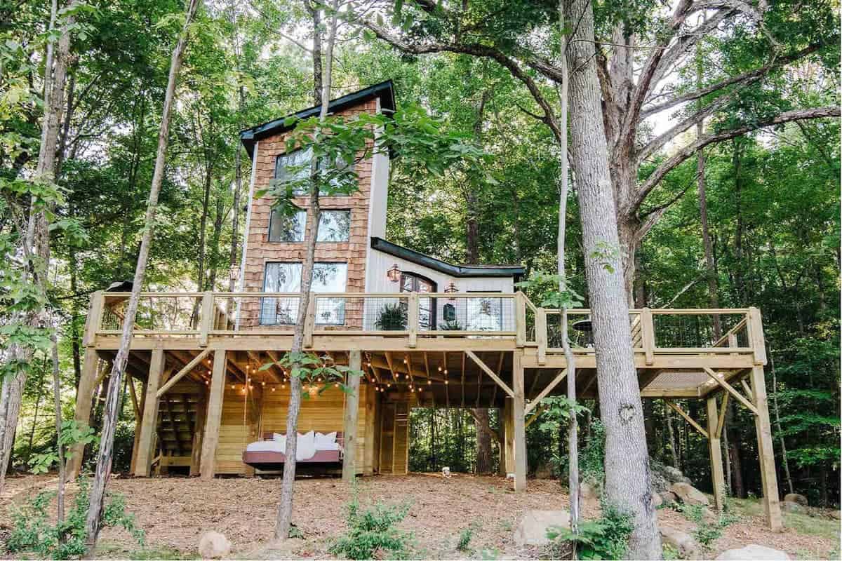 Image of Airbnb rental in Charlotte, North Carolina