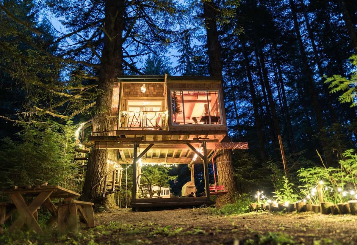 Image of treehouse rental in Oregon