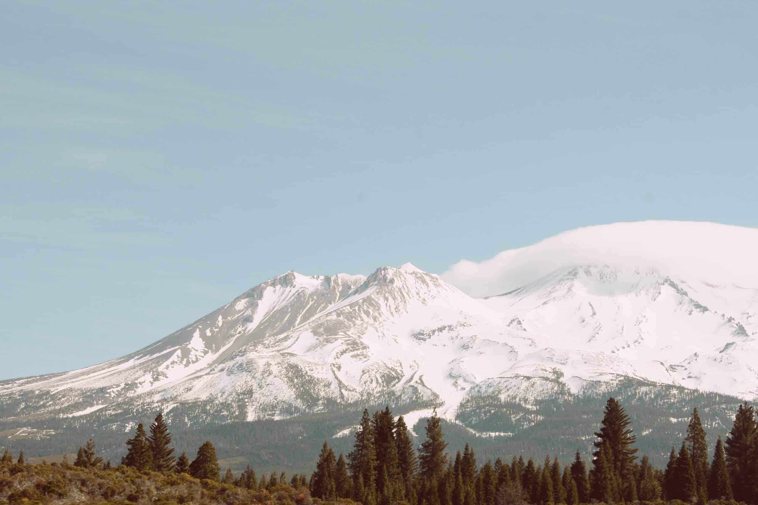 Wow! We found the Best Airbnb Mount Shasta Rentals. Save time searching!