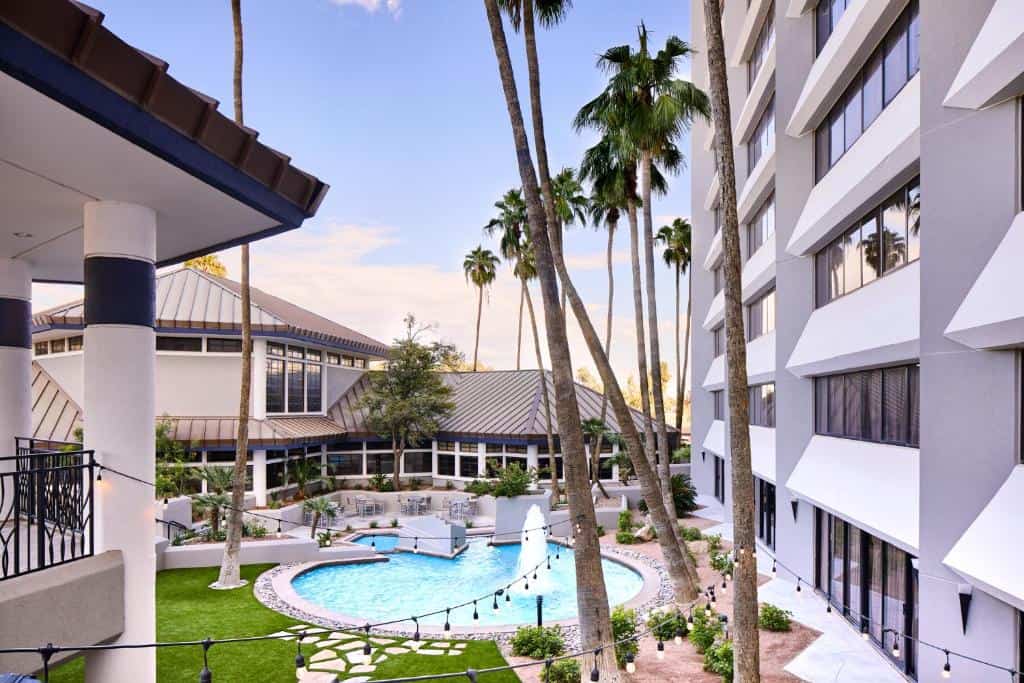 Delta Hotels by Marriott Phoenix Mesa image