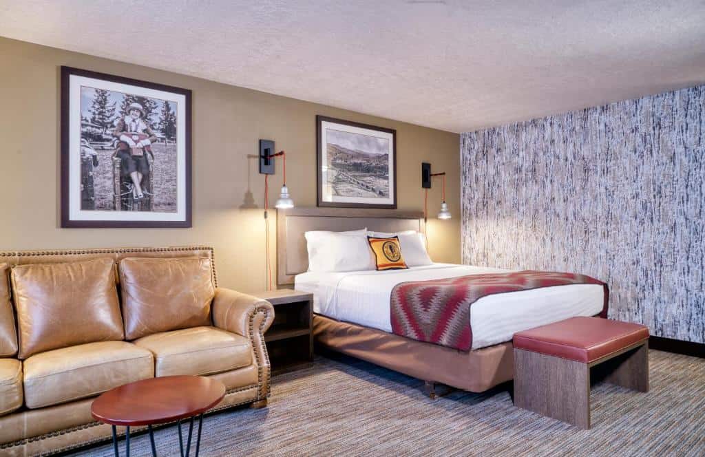 Yellowstone Park Hotel hotel image
