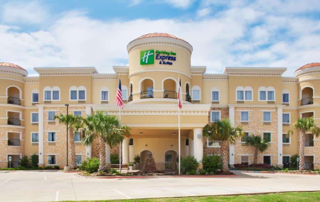 Holiday Inn Express Hotel & Suites Lufkin South, an IHG Hotel image