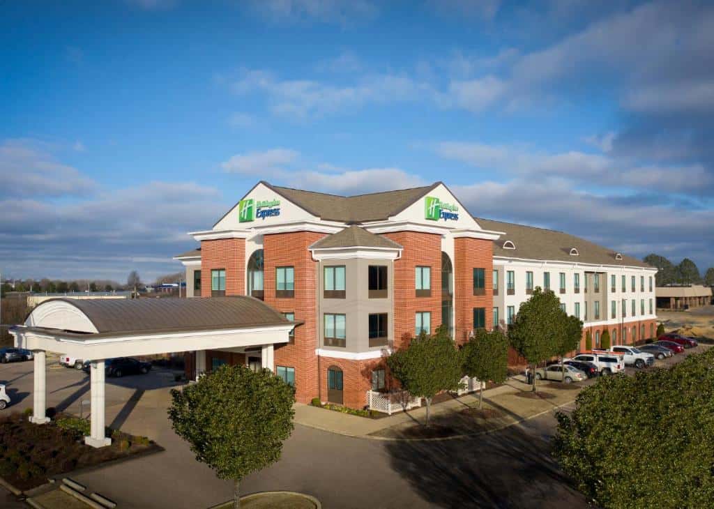 Holiday Inn Express Hotel & Suites Olive Branch, an IHG Hotel image