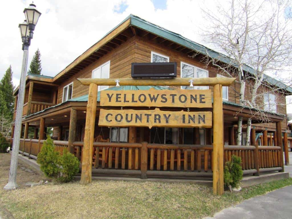 Yellowstone Country Inn hotel image