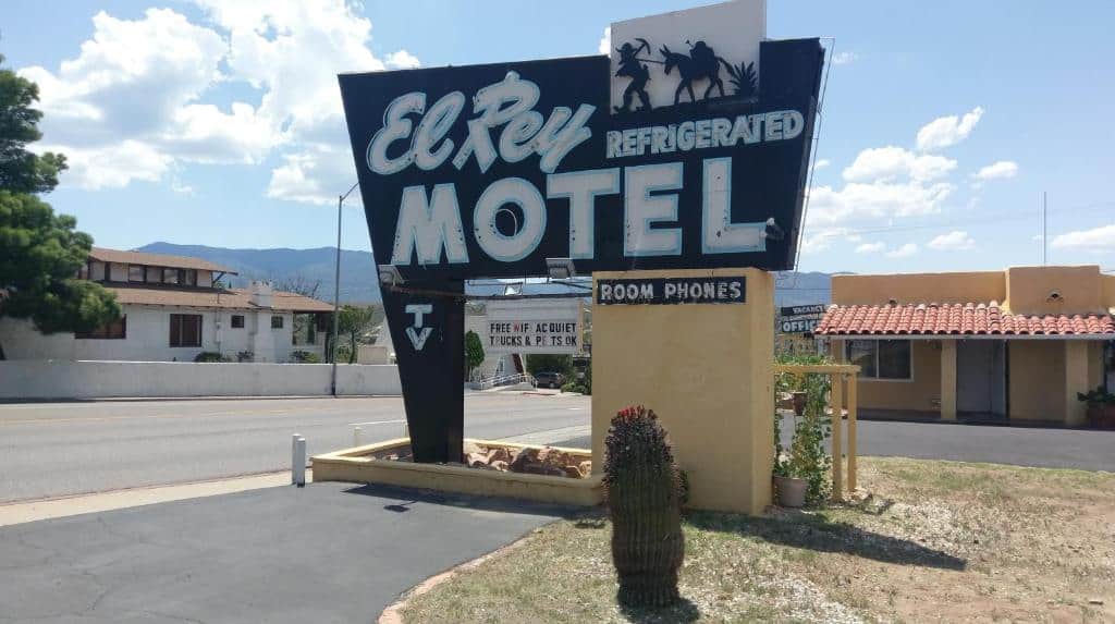 El Rey Motel image