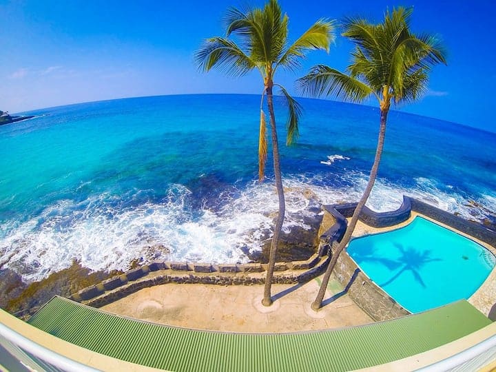 Image of beachfront rental in Big Island Hawaii