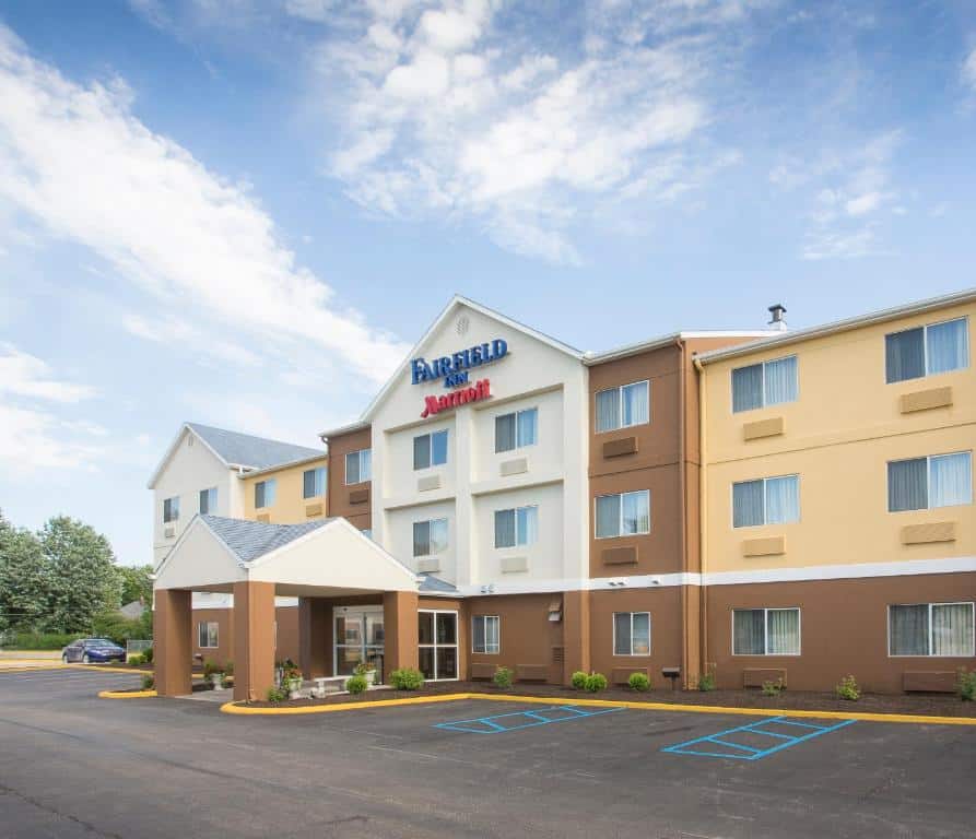 Fairfield Inn & Suites by Marriott Terre Haute image