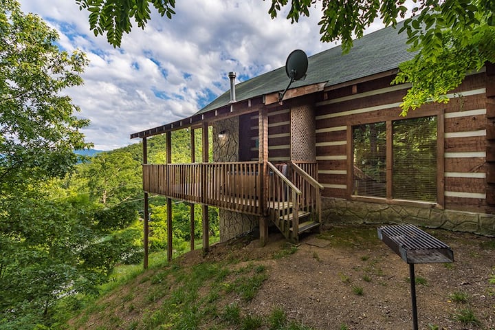 Image of cabin rental in Blue Ridge