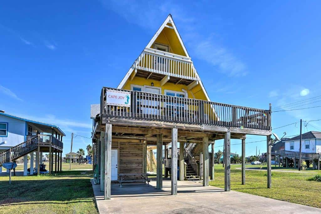 A-Frame Home with Deck - 2 Blocks to Surfside Beach! image