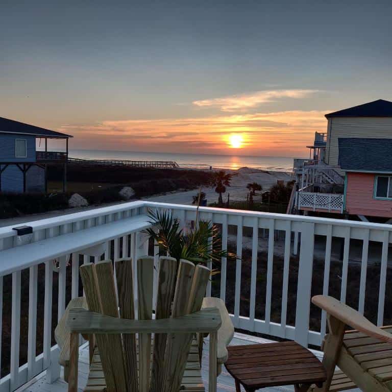 Sunset Sanctuary - Adorable Beach Bungalow with Gorgeous Gulf Views! image