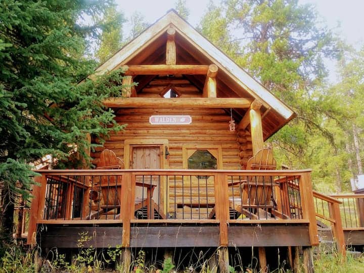 Image of cabin rental in Yellowstone