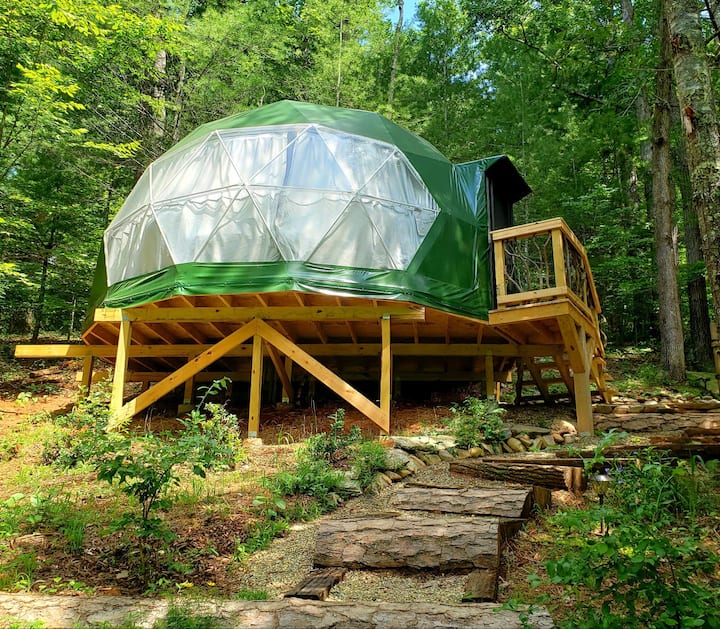 Image of cabin rental in Asheville, North Carolina