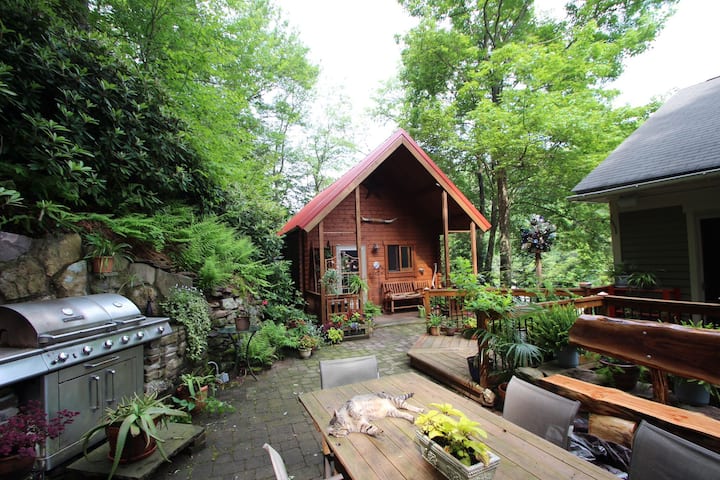 Image of cabin rental in Pocono Mountains