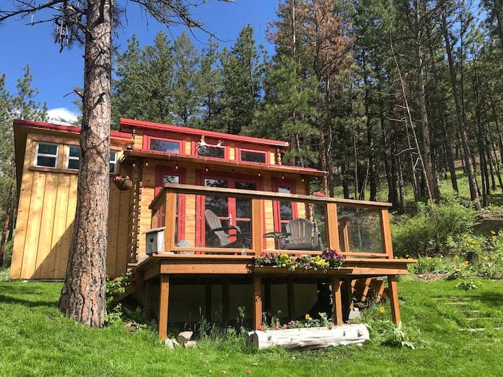 Image of cabin rental in Montana