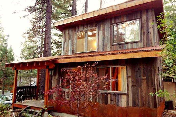 Image of cabin rental in Lake Tahoe