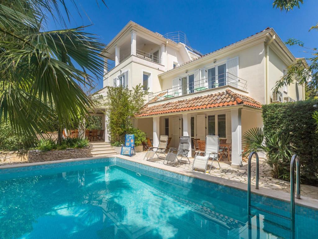 Delux Villa in Pula with Swimming Pool image