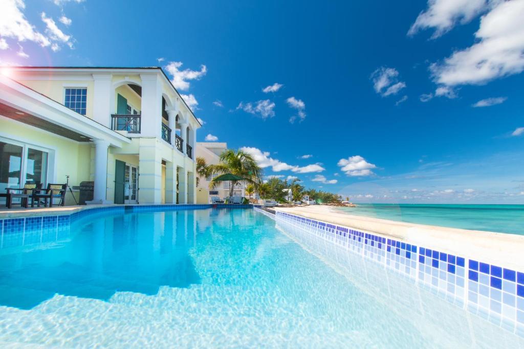 La Mouette - Luxury Ocean front Villa on the Beach image
