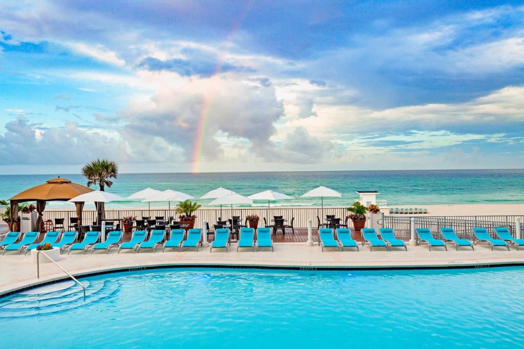Holiday Inn Express & Suites Panama City Beach - Beachfront, an IHG Hotel image