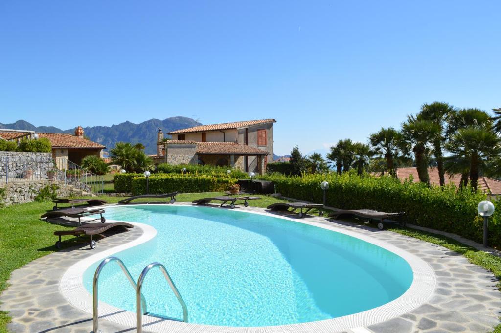 Pontone a Marciano Villa Sleeps 10 Pool Air Con image