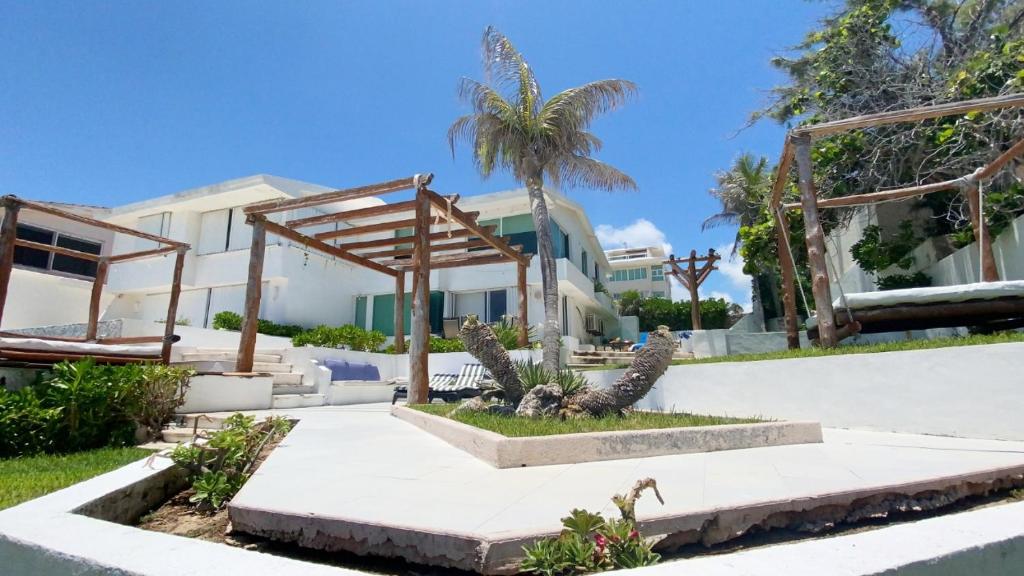 Paradise Villa image