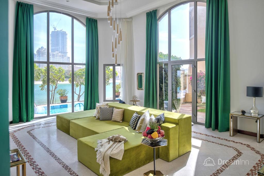 Dream Inn - Royal Palm Beach Villa image