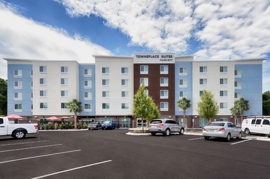 TownePlace Suites by Marriott Charleston Mt. Pleasant image