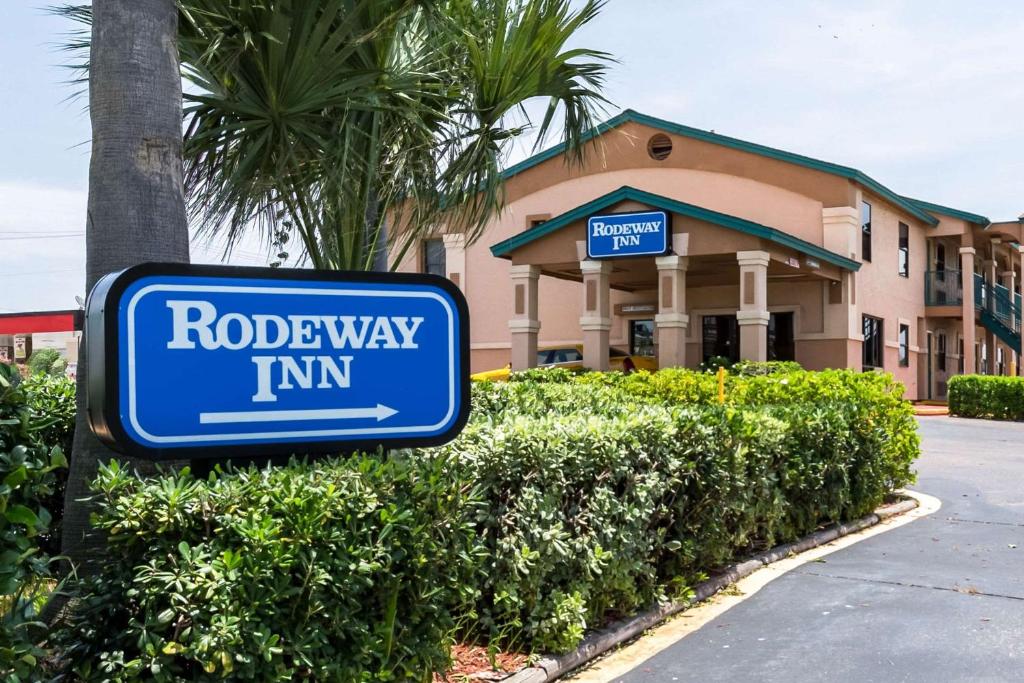 Rodeway Inn - Galveston image