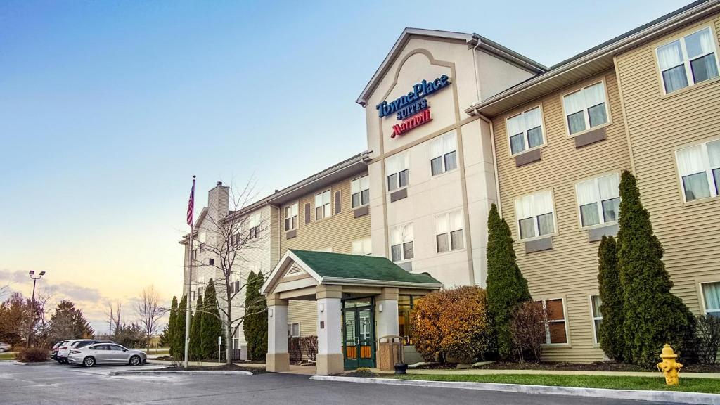 TownePlace Suites by Marriott Lafayette image