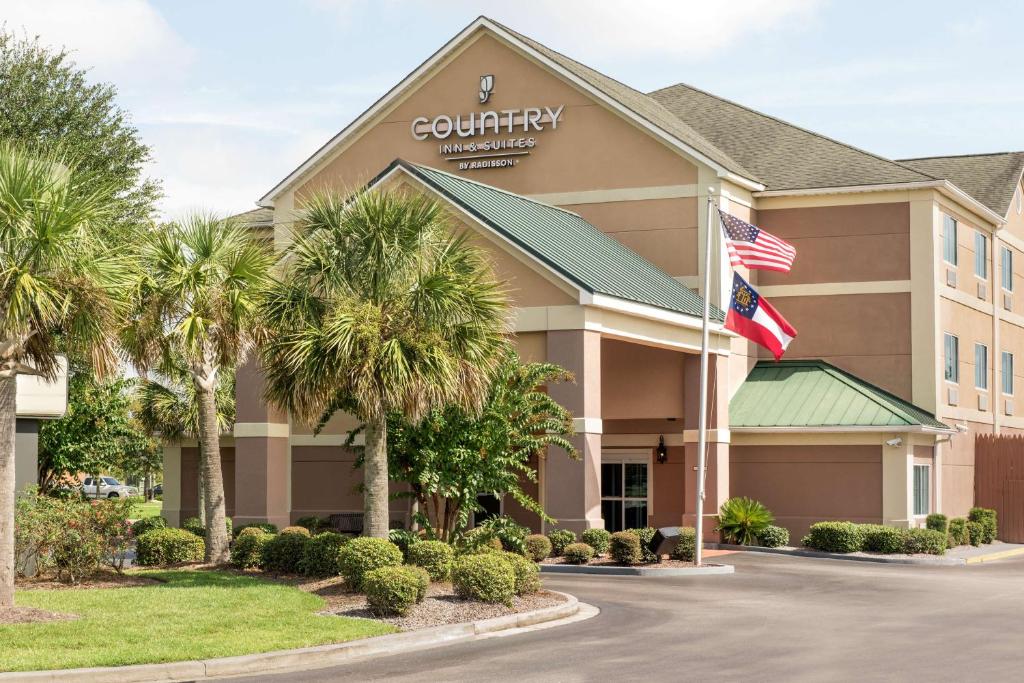 Country Inn & Suites by Radisson, Savannah Gateway, GA image
