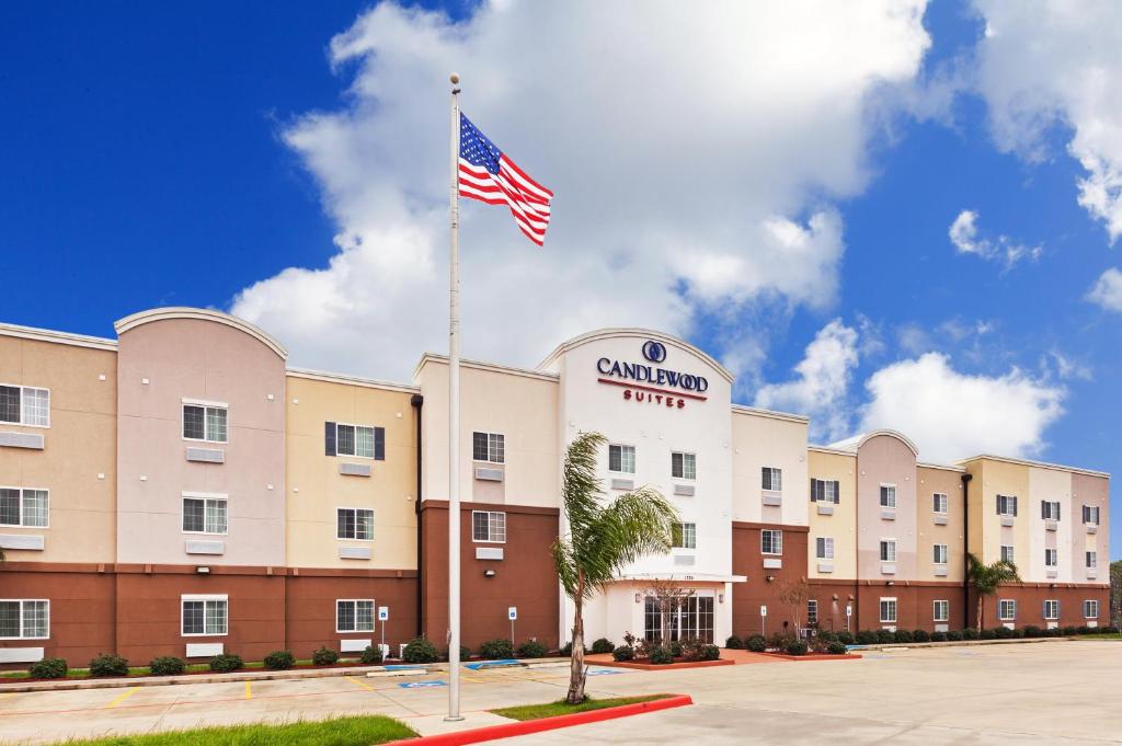 Candlewood Suites - Texas City, an IHG Hotel image