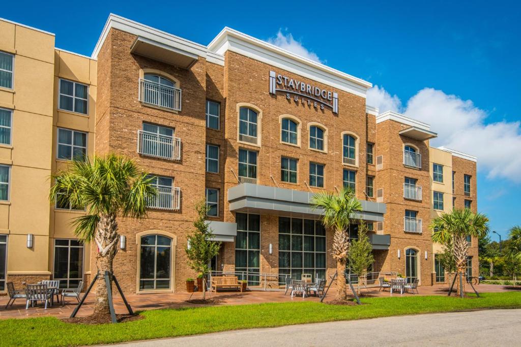 Staybridge Suites - Charleston - Mount Pleasant, an IHG Hotel image