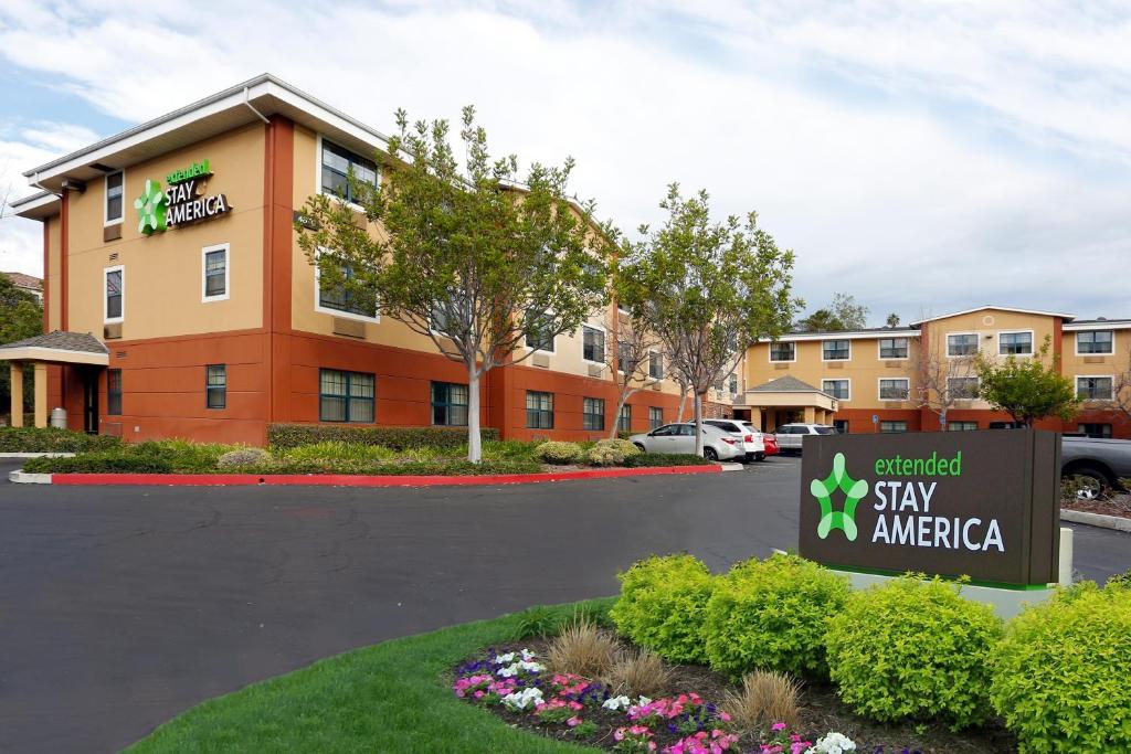 Extended Stay America Suites - Santa Barbara - Calle Real image