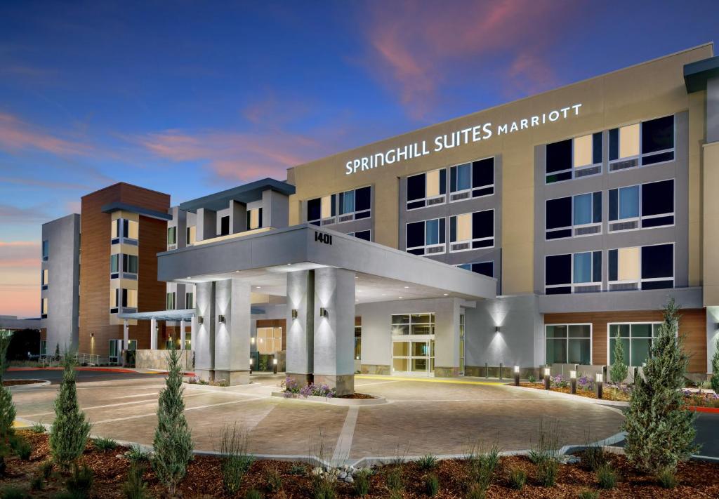 SpringHill Suites by Marriott Belmont Redwood Shores image