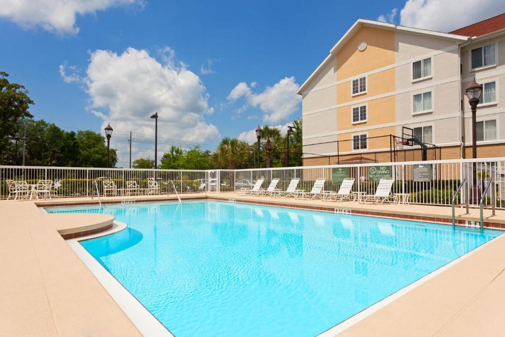 Homewood Suites by Hilton Gainesville image