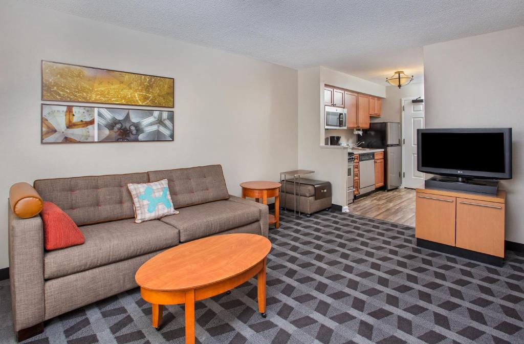 TownePlace Suites Knoxville Cedar Bluff image