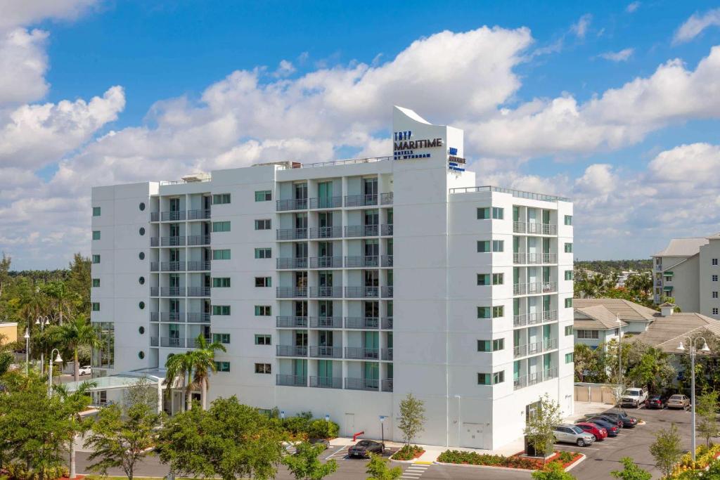 TRYP by Wyndham Maritime Fort Lauderdale image