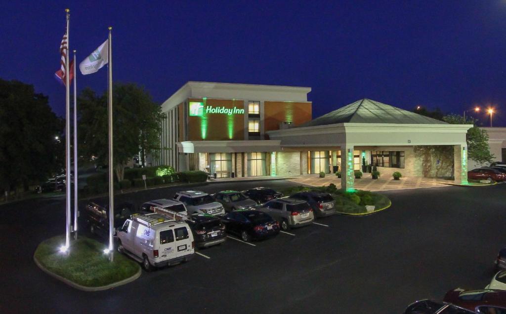 Holiday Inn Knoxville West - Cedar Bluff, an IHG Hotel image