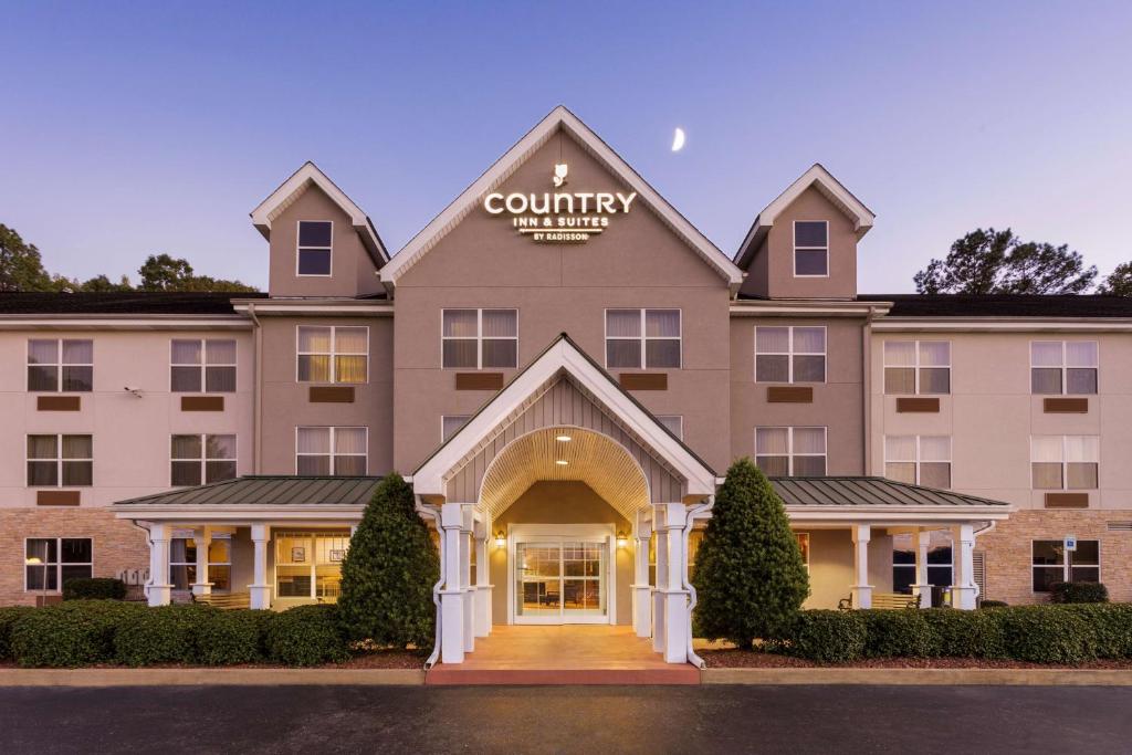 Country Inn & Suites by Radisson, Tuscaloosa, AL image