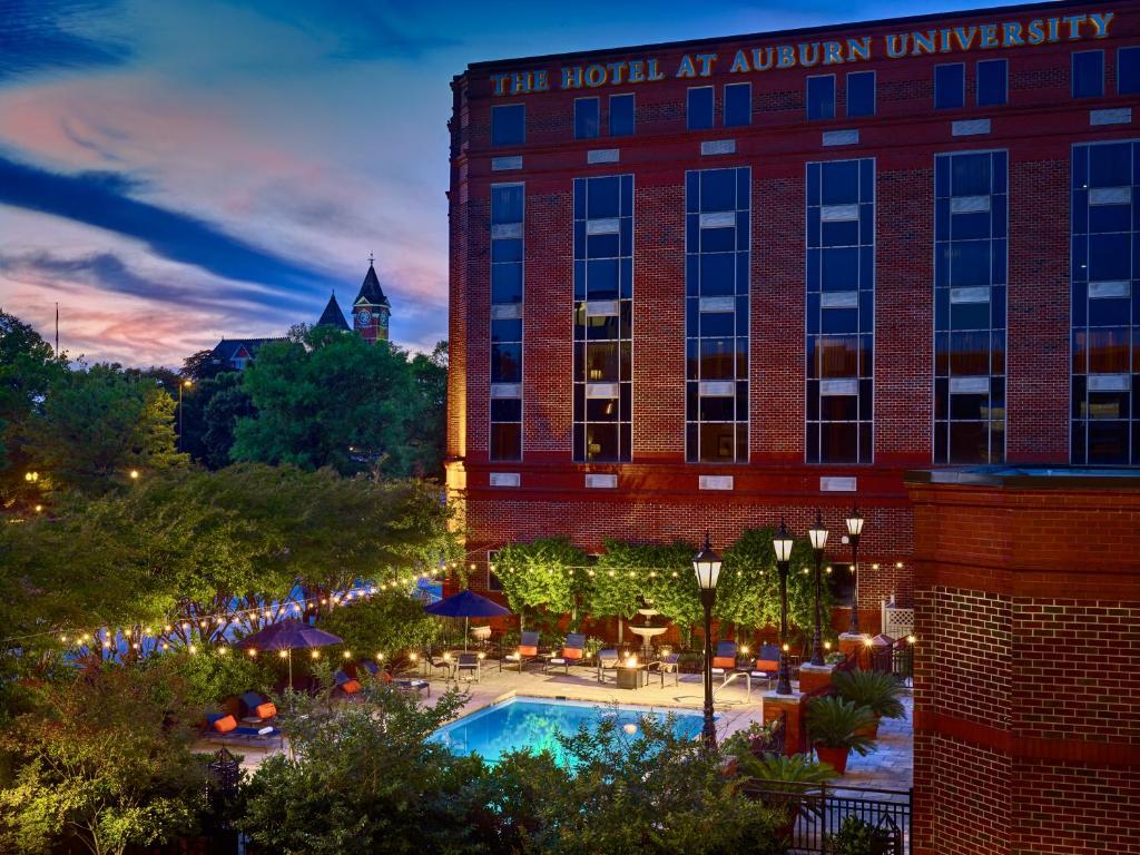 The Hotel at Auburn University image