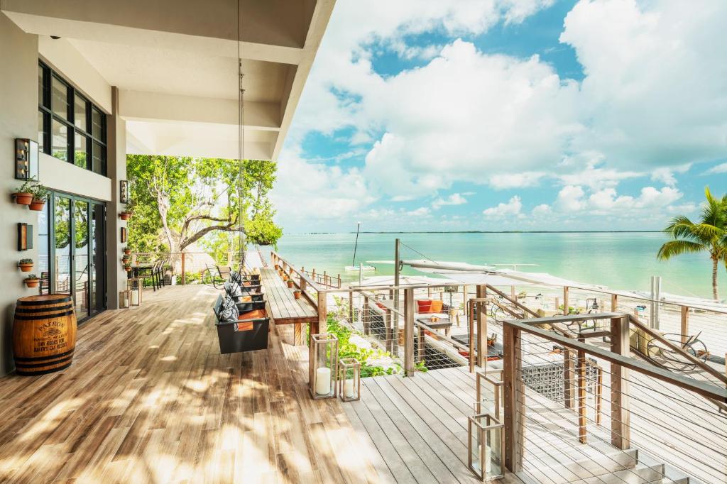 Baker's Cay Resort Key Largo, Curio Collection By Hilton image