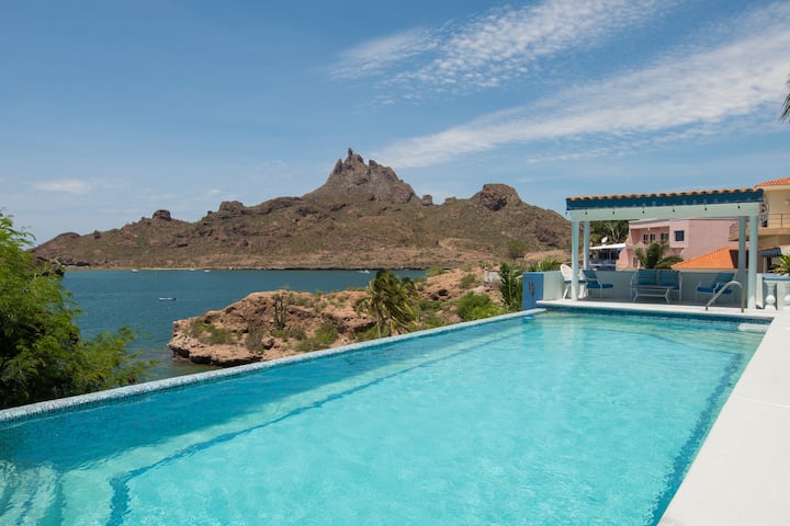 Image of beachfront rental in Baja California