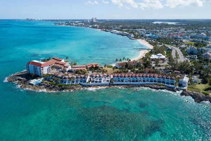 Image of beachfront rental in Bahamas