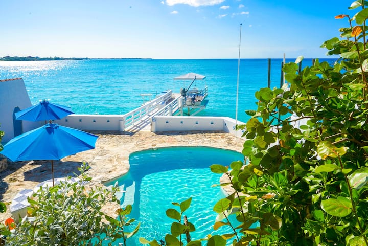 Image of beachfront rental in Bahamas