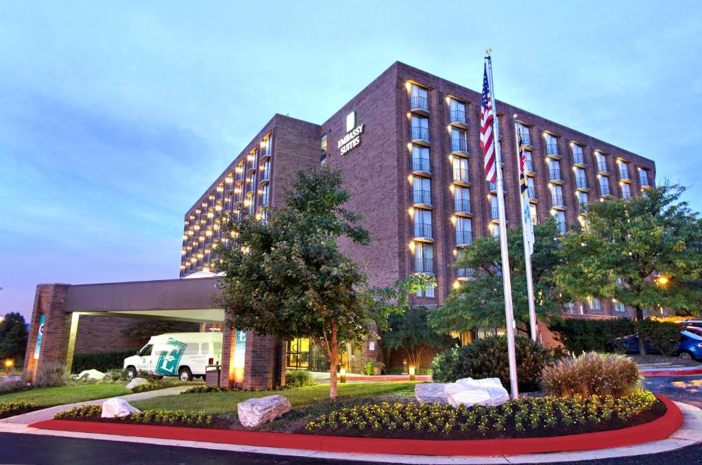 Embassy Suites Baltimore - North/Hunt Valley image