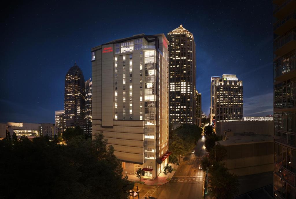 Hampton Inn & Suites Atlanta-Midtown, Ga image