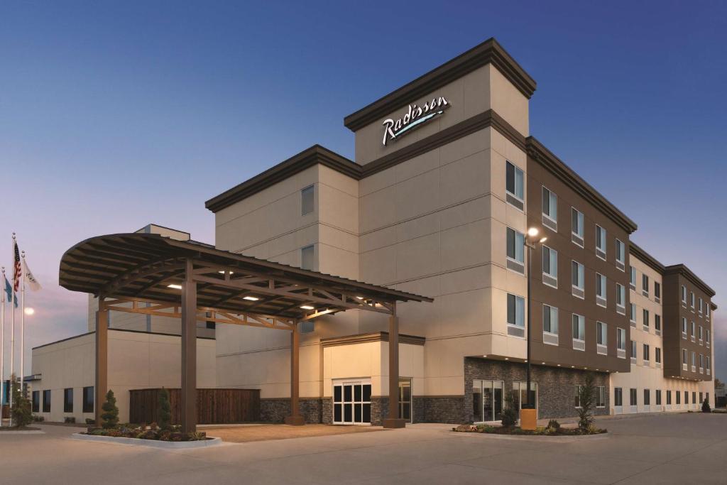 Radisson Hotel Oklahoma City Airport image